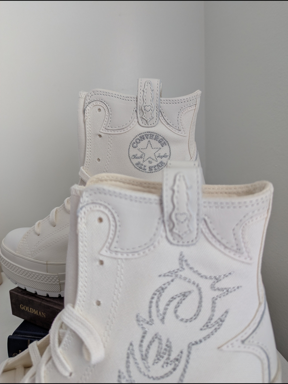 Converse Western Chuck 70 De Luxe Platforms - Picture 2 of 6